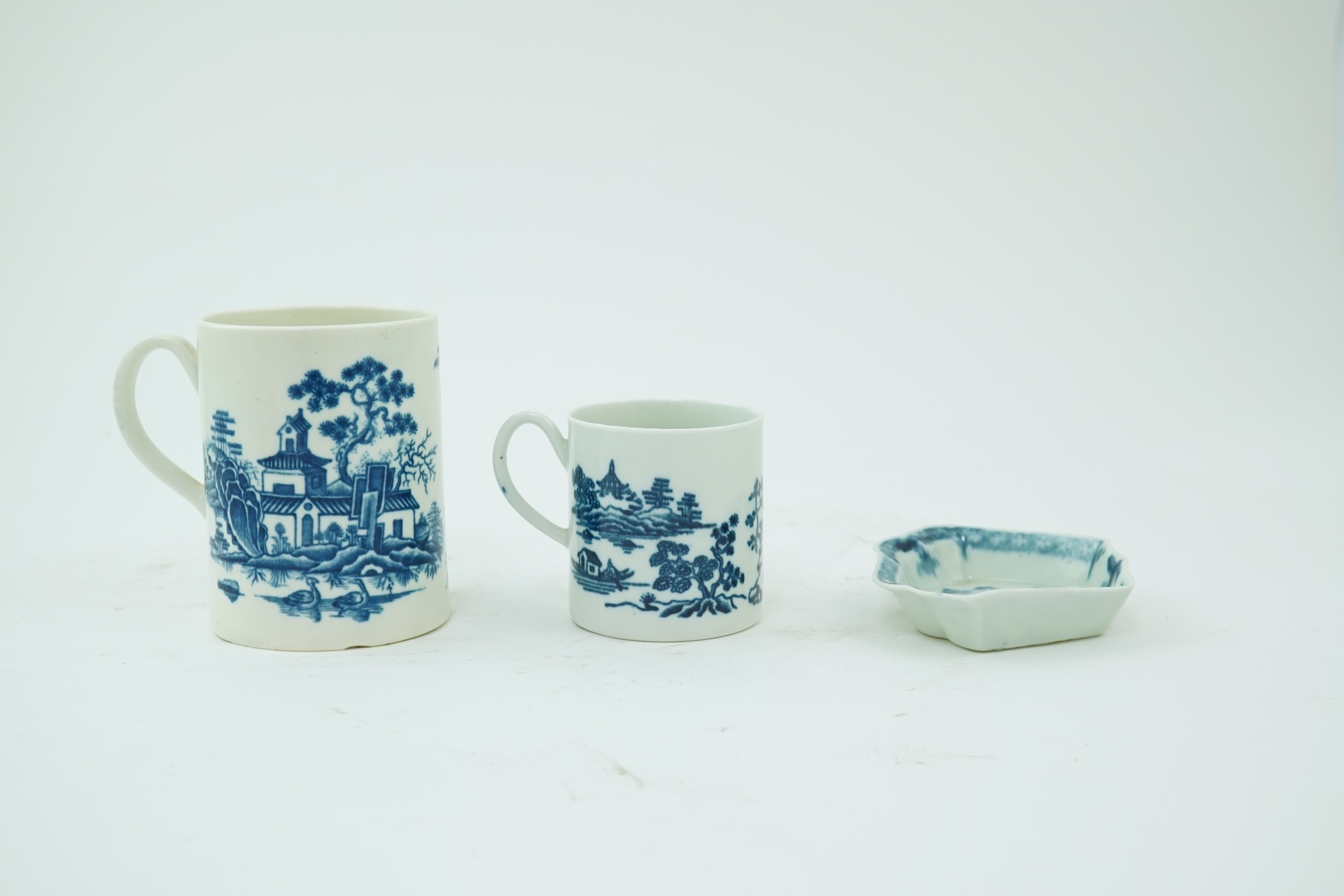 A Worcester blue and white Rock Willow Rock Bird pattern Hors d'Oeuvres tray, c.1758-1765